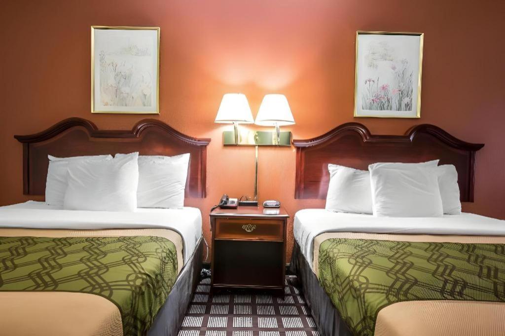גארנר Econo Lodge South מראה חיצוני תמונה