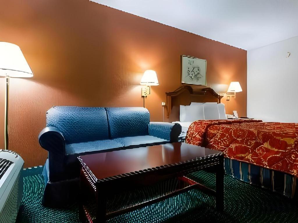 גארנר Econo Lodge South מראה חיצוני תמונה
