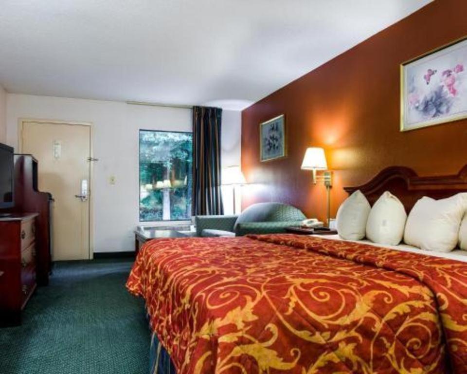 גארנר Econo Lodge South מראה חיצוני תמונה