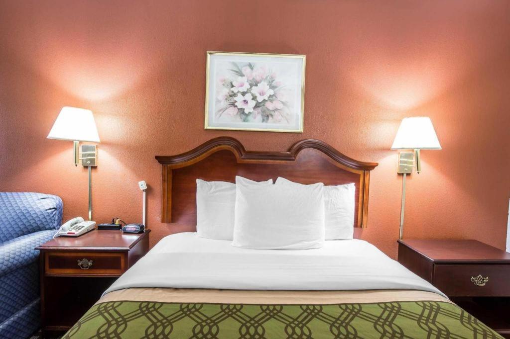 גארנר Econo Lodge South מראה חיצוני תמונה