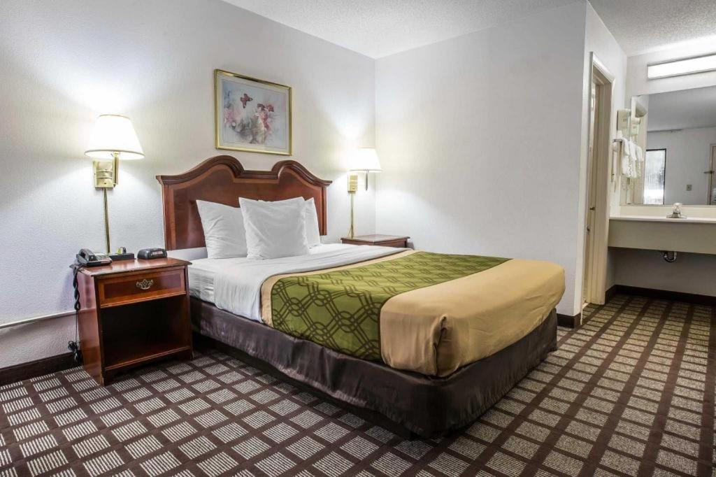 גארנר Econo Lodge South מראה חיצוני תמונה