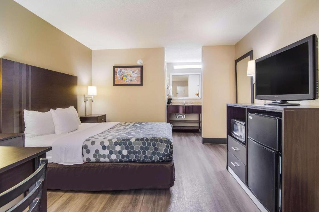 גארנר Econo Lodge South מראה חיצוני תמונה