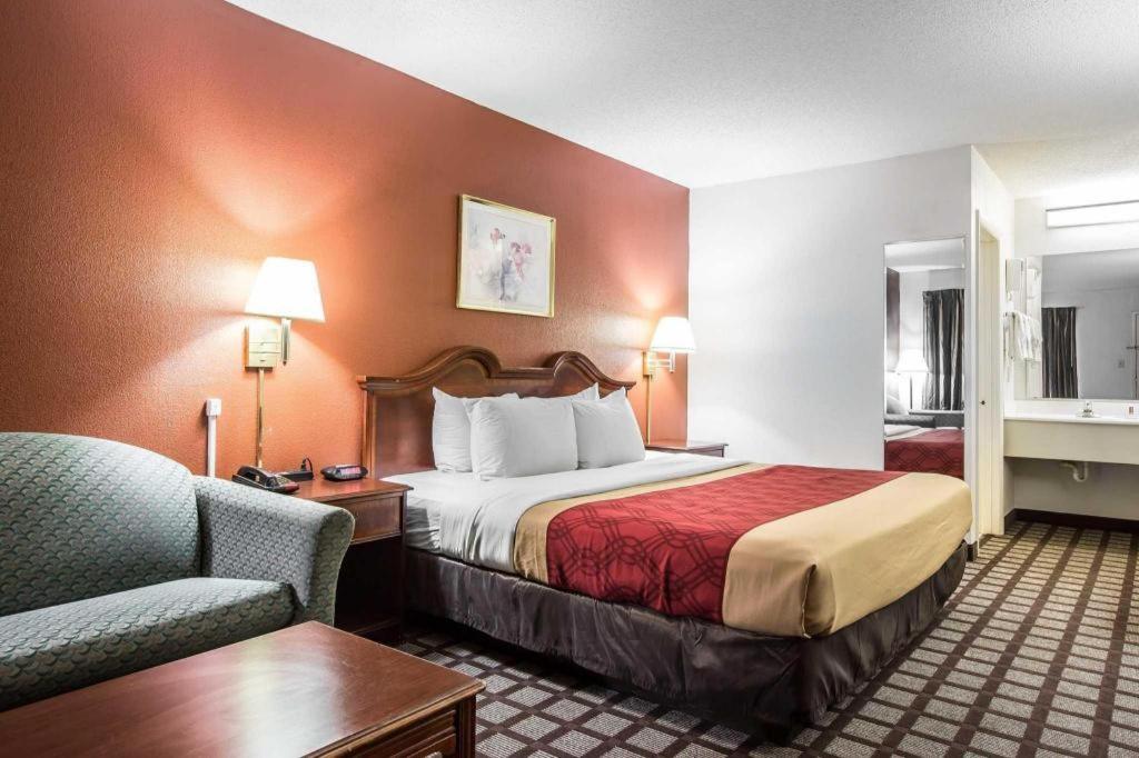 גארנר Econo Lodge South מראה חיצוני תמונה