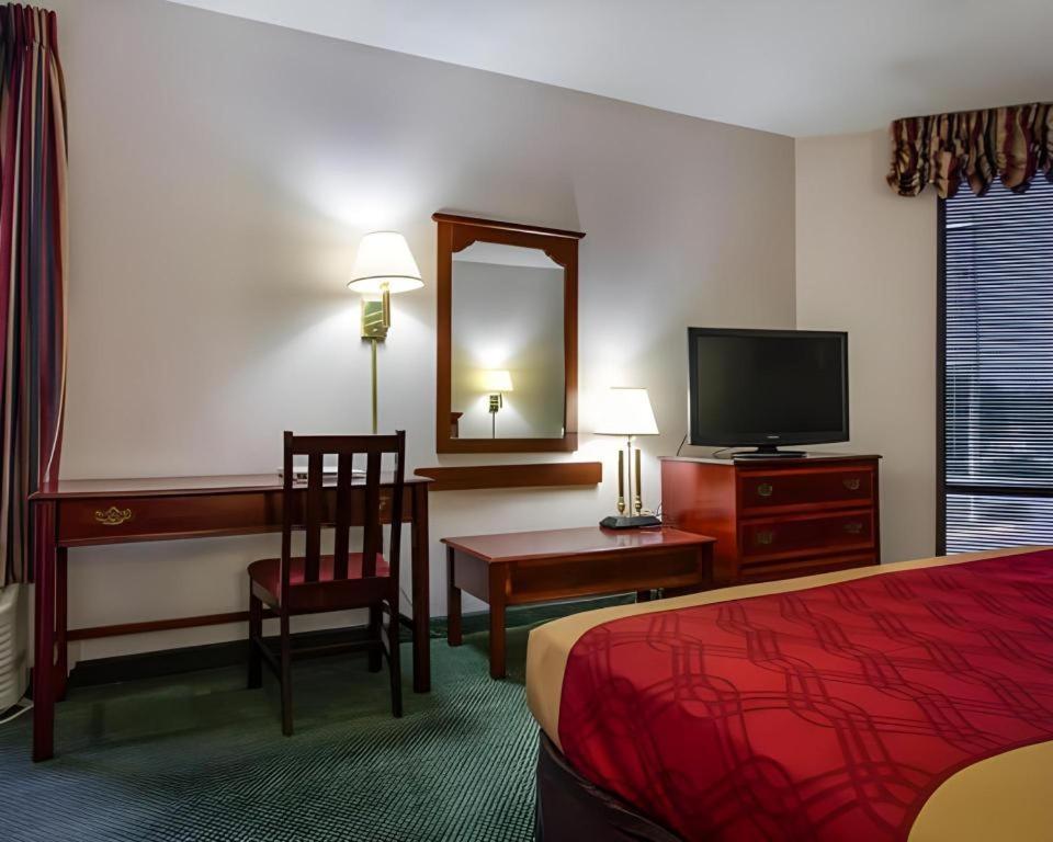 גארנר Econo Lodge South מראה חיצוני תמונה